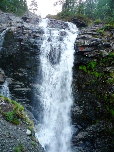 Водопад Красивый на реке Рисйок